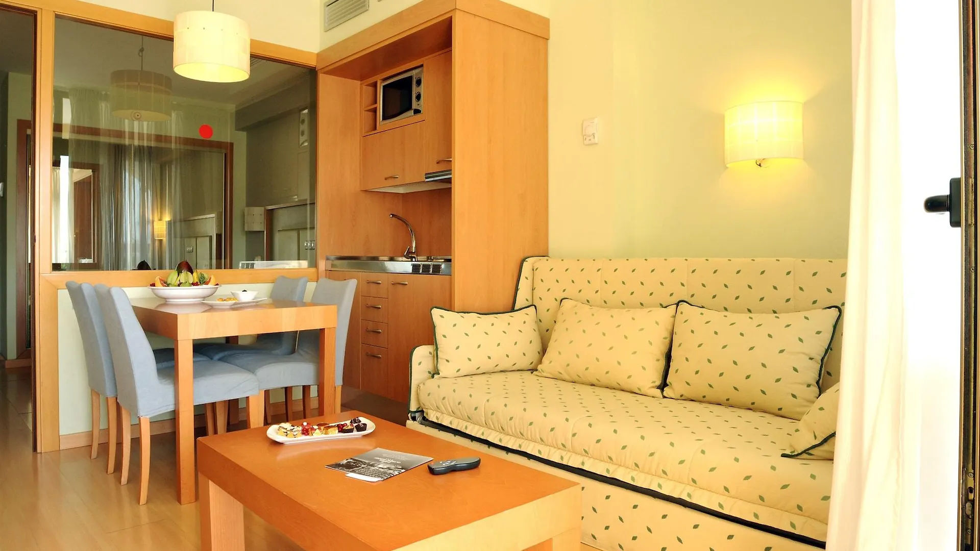 **** Hotel Evenia Olympic Suites Lloret de Mar España