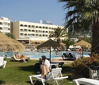 Evenia Olympic Suites Lloret de Mar España