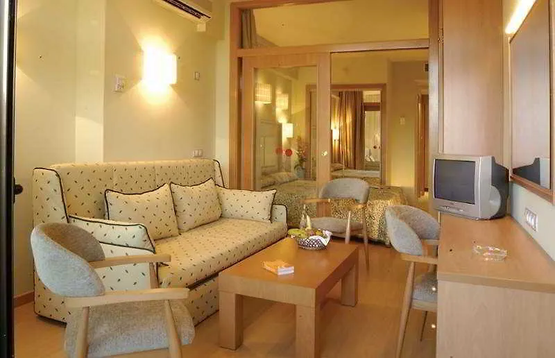 Evenia Olympic Suites Lloret de Mar